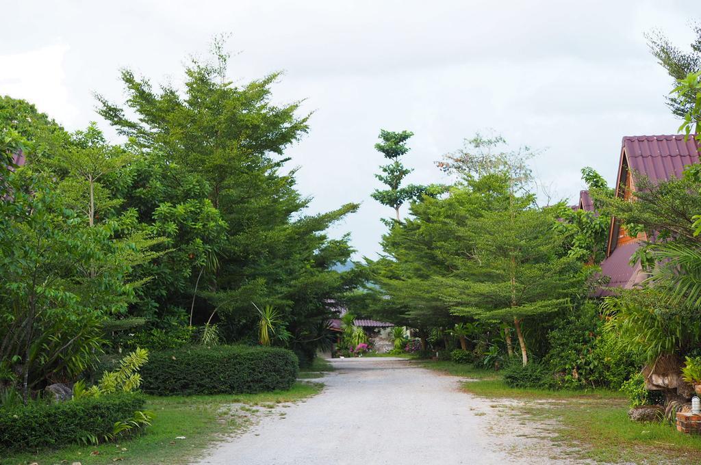 Daranee Resort Ranong Exterior photo